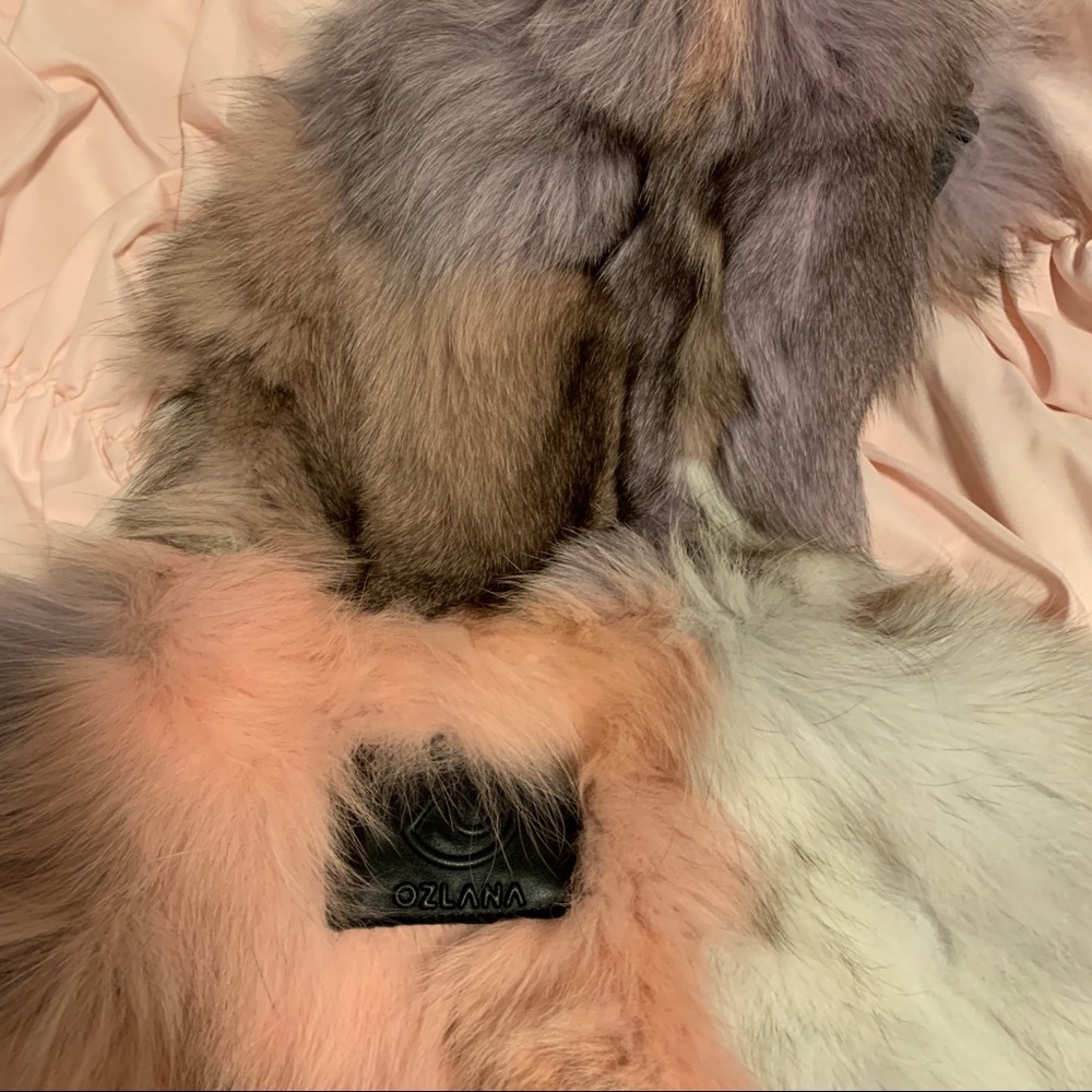 Ozlana Fox Fur and Racoon Fur Vest - Picture 7 of 8